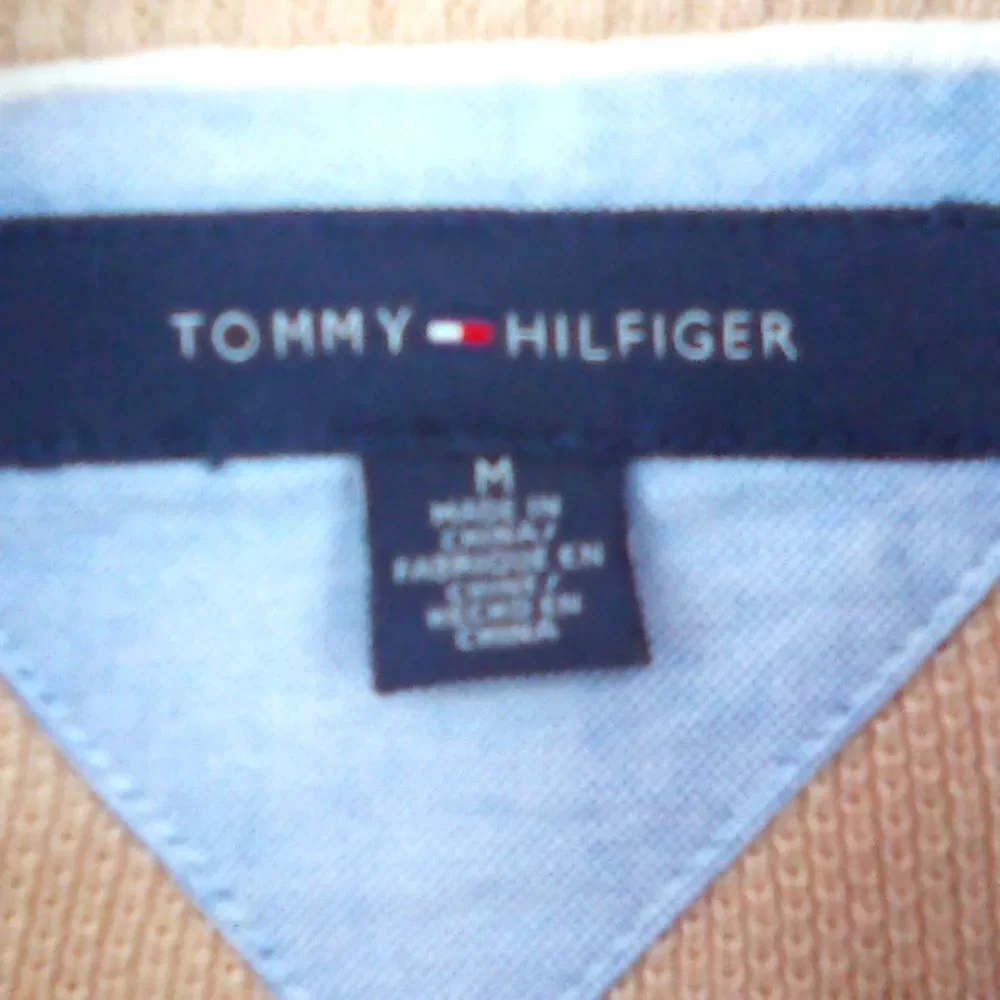 Tommy Hilfiger Men's tan quarter zip textured sweater sz M
